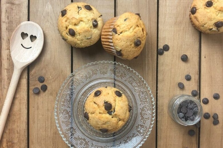Muffins de Vainilla con chips de chocolate Camu Cocina